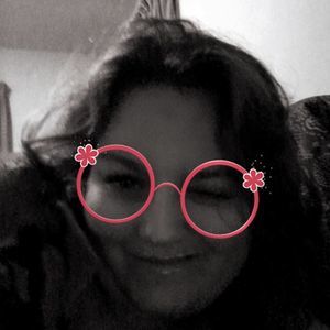 Meet your Posher, Cassandra